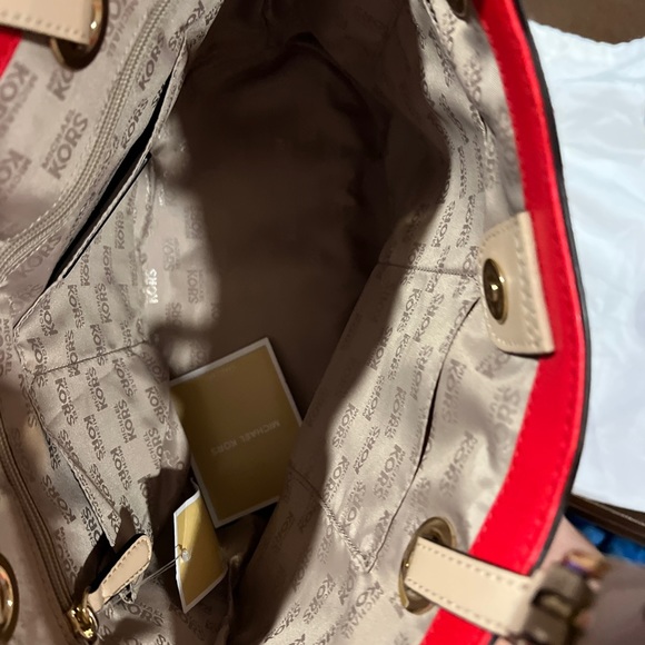 Michael KORS red tote new with tags and bag - Picture 3 of 6